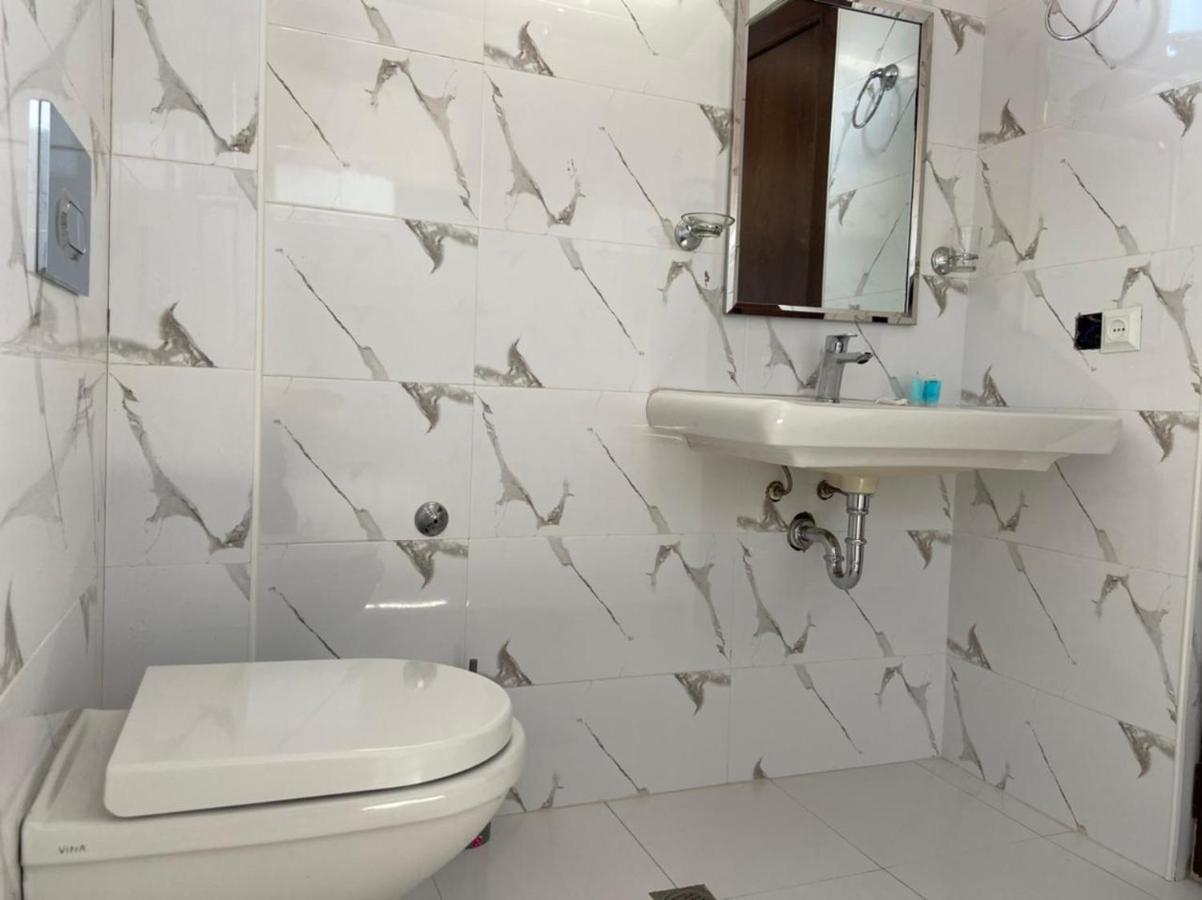 Gulnasi's Guesthouse Batumi Eksteriør billede