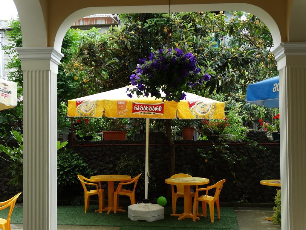 Gulnasi's Guesthouse Batumi Eksteriør billede
