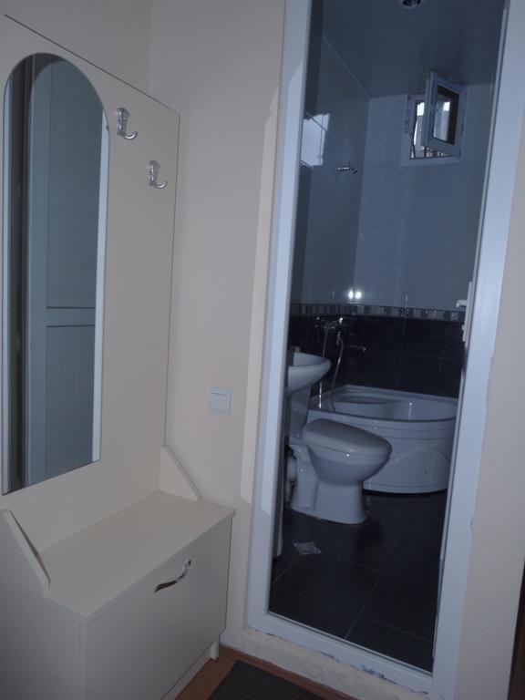 Gulnasi's Guesthouse Batumi Eksteriør billede