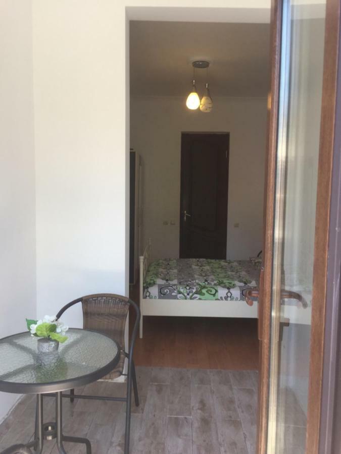 Gulnasi's Guesthouse Batumi Eksteriør billede