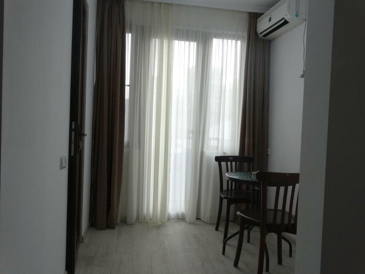 Gulnasi's Guesthouse Batumi Eksteriør billede