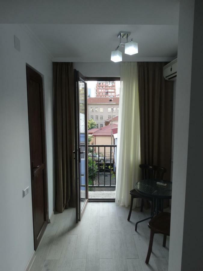 Gulnasi's Guesthouse Batumi Eksteriør billede