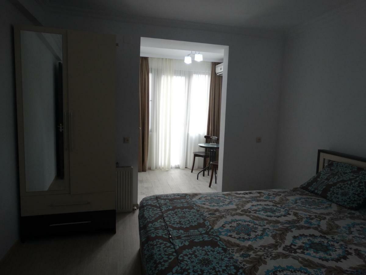 Gulnasi's Guesthouse Batumi Eksteriør billede