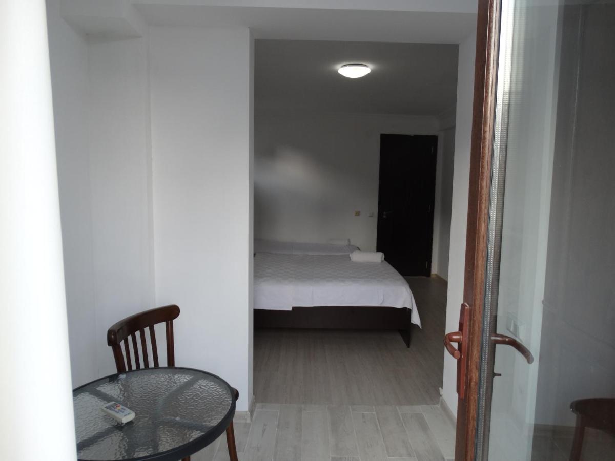 Gulnasi's Guesthouse Batumi Eksteriør billede